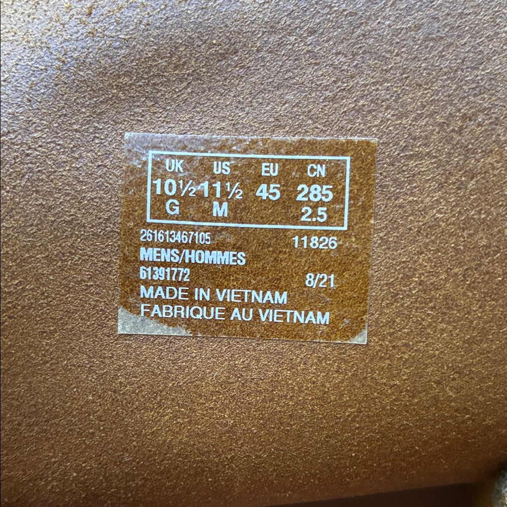 Clarks Men's Brown Suede Chukka Boots - Picture 8 of 8